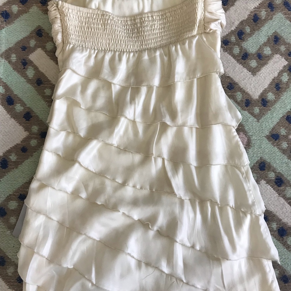 NWT Cream Ruffle Dress - Picture 4 of 4